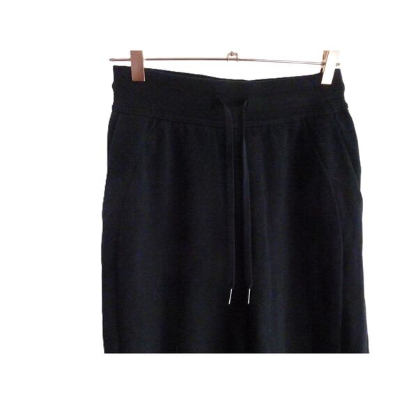 Lululemon Black Sweatpants Pants Size 4 Scuba, High-Rise Relax Jogger - Picture 2 of 4